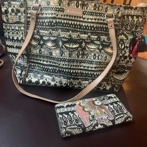 Srkroot tote and wallet set. Beige and black. Elephant matchup keychain.